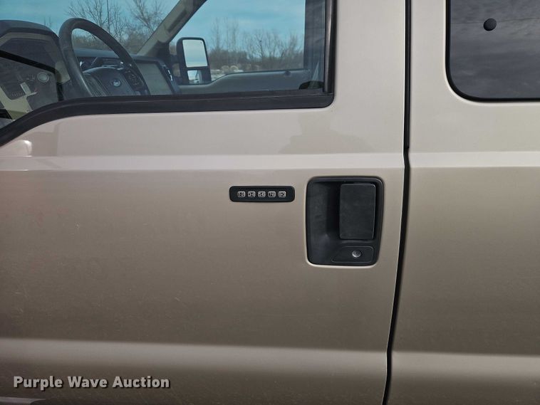 image for item EO5000 2010 Ford F250 Super Duty Ext. Cab pickup truck