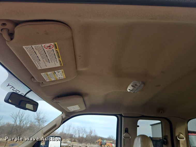 image for item EO5000 2010 Ford F250 Super Duty Ext. Cab pickup truck