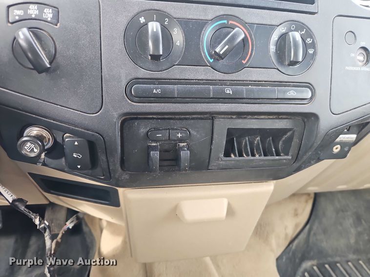 image for item EO5000 2010 Ford F250 Super Duty Ext. Cab pickup truck