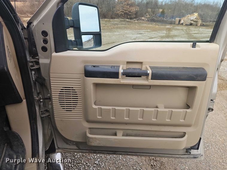 image for item EO5000 2010 Ford F250 Super Duty Ext. Cab pickup truck