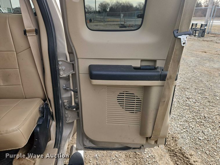 image for item EO5000 2010 Ford F250 Super Duty Ext. Cab pickup truck