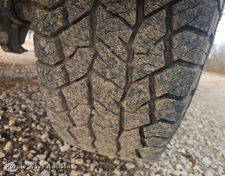 image for item EO5000 2010 Ford F250 Super Duty Ext. Cab pickup truck