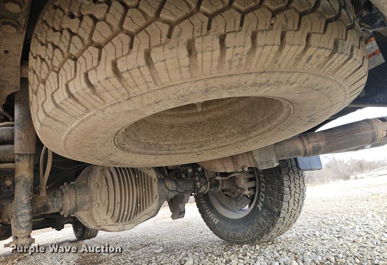 image for item EO5000 2010 Ford F250 Super Duty Ext. Cab pickup truck