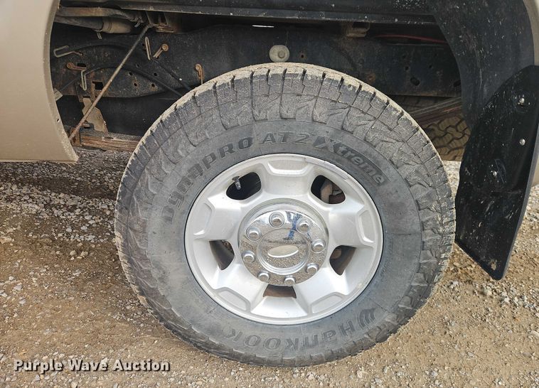 image for item EO5000 2010 Ford F250 Super Duty Ext. Cab pickup truck