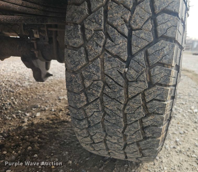 image for item EO5000 2010 Ford F250 Super Duty Ext. Cab pickup truck