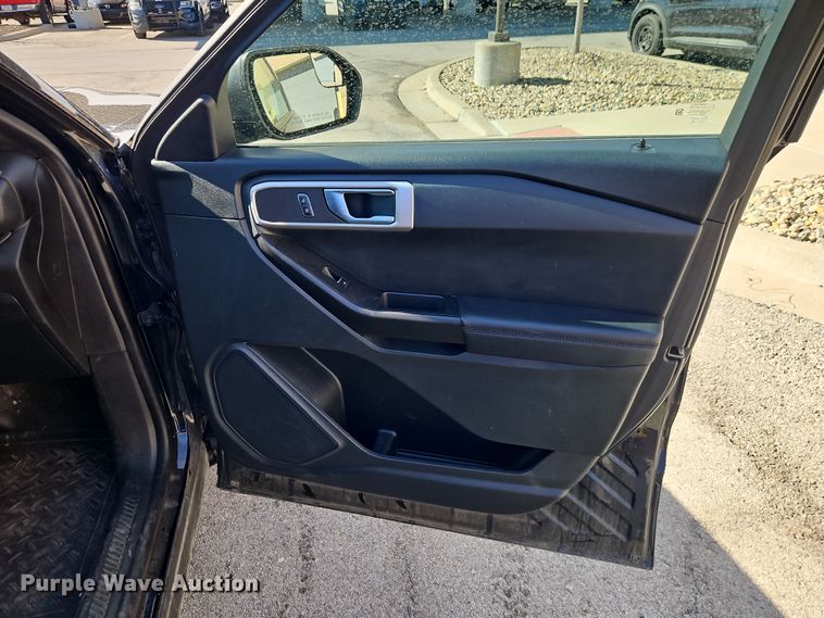 image for item EO7011 2022 Ford Explorer Police Interceptor SUV