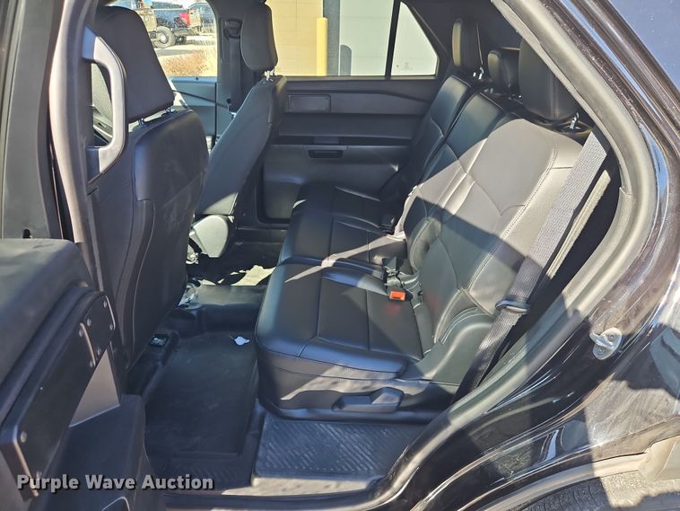 image for item EO7011 2022 Ford Explorer Police Interceptor SUV