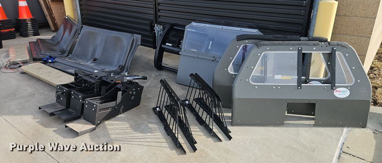 image for item EO7013 Police equipment