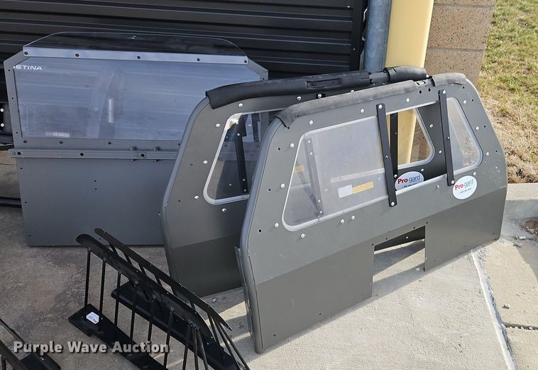 image for item EO7013 Police equipment