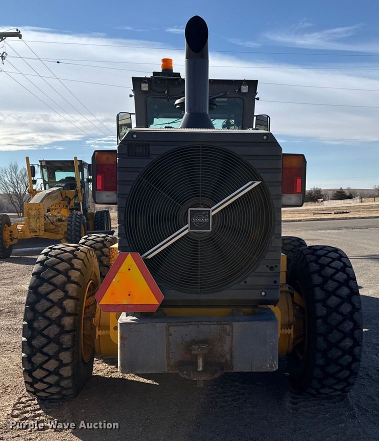 image for item EP2984 2005 Volvo G720B motor grader