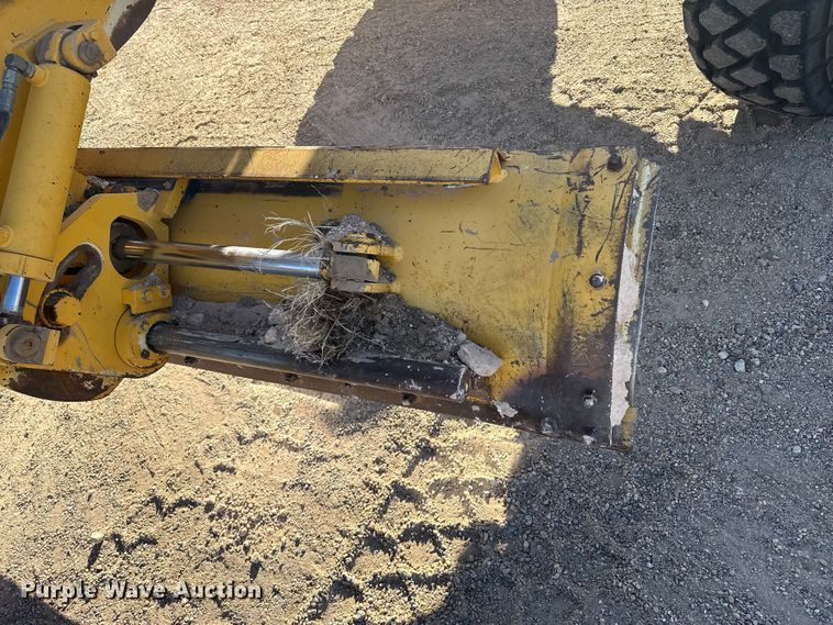 image for item EP2984 2005 Volvo G720B motor grader