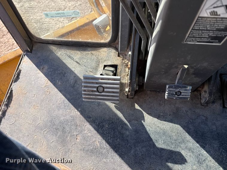 image for item EP2984 2005 Volvo G720B motor grader