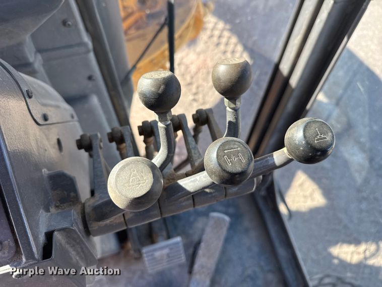 image for item EP2984 2005 Volvo G720B motor grader