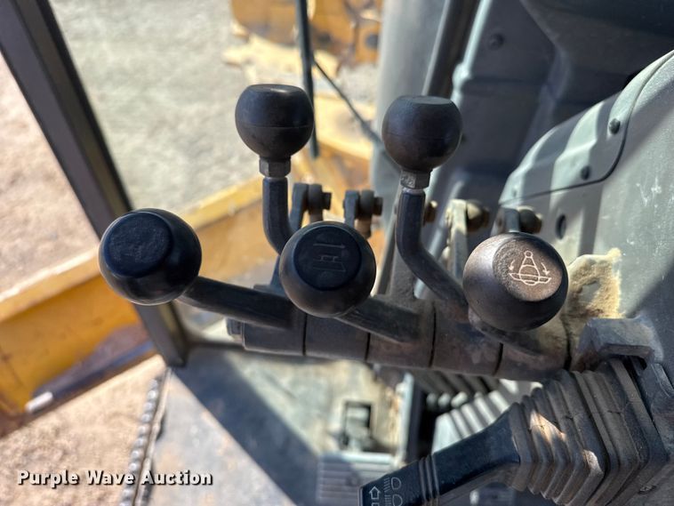 image for item EP2984 2005 Volvo G720B motor grader