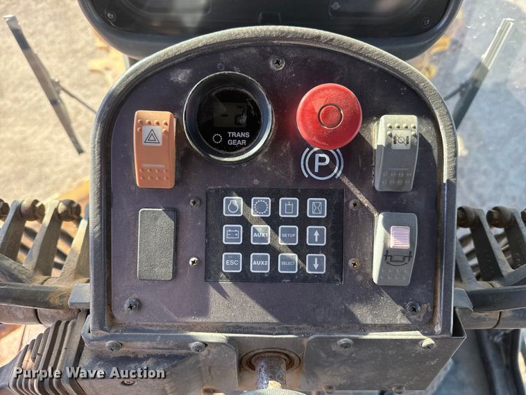 image for item EP2984 2005 Volvo G720B motor grader