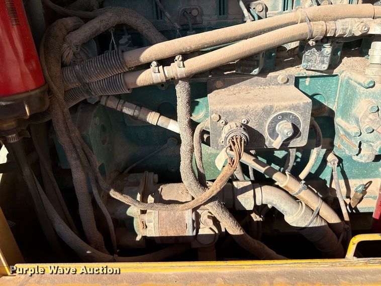 image for item EP2984 2005 Volvo G720B motor grader