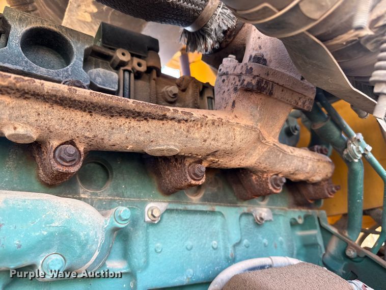 image for item EP2984 2005 Volvo G720B motor grader