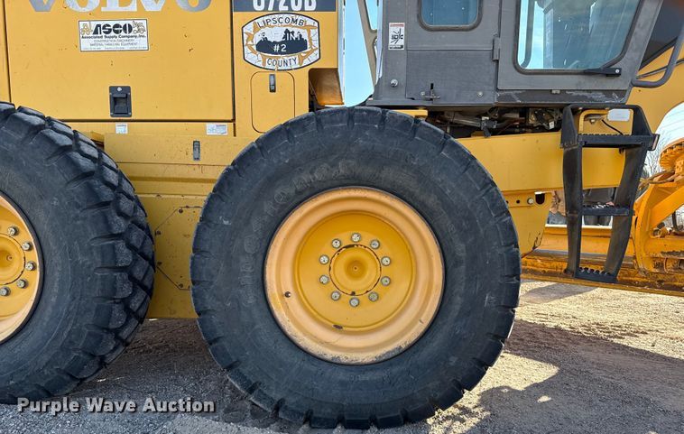 image for item EP2984 2005 Volvo G720B motor grader