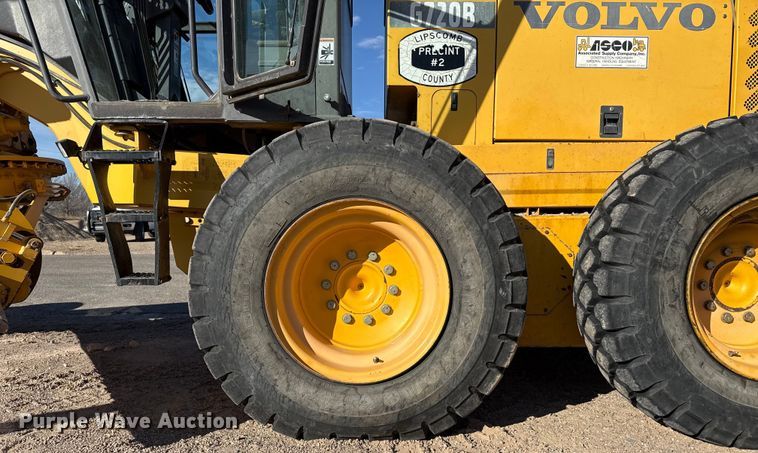 image for item EP2984 2005 Volvo G720B motor grader