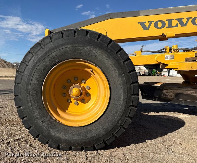 image for item EP2984 2005 Volvo G720B motor grader