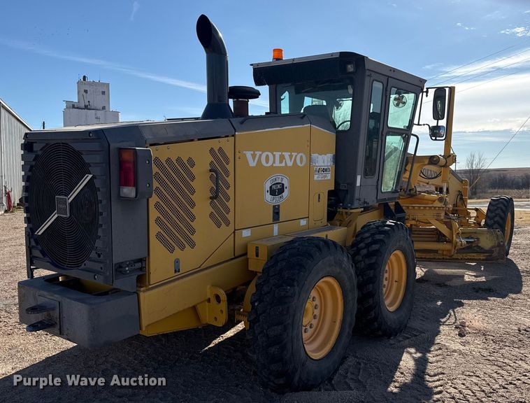 image for item EP2985 2005 Volvo G720B motor grader