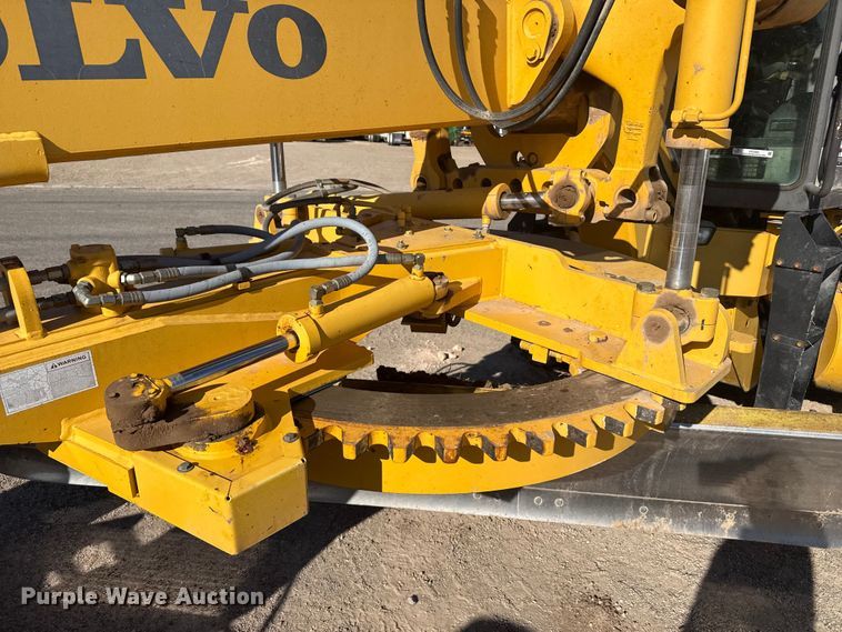 image for item EP2985 2005 Volvo G720B motor grader