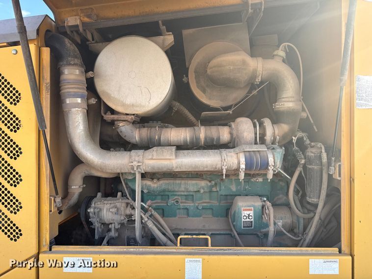 image for item EP2985 2005 Volvo G720B motor grader