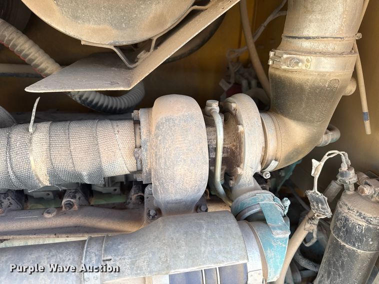 image for item EP2985 2005 Volvo G720B motor grader