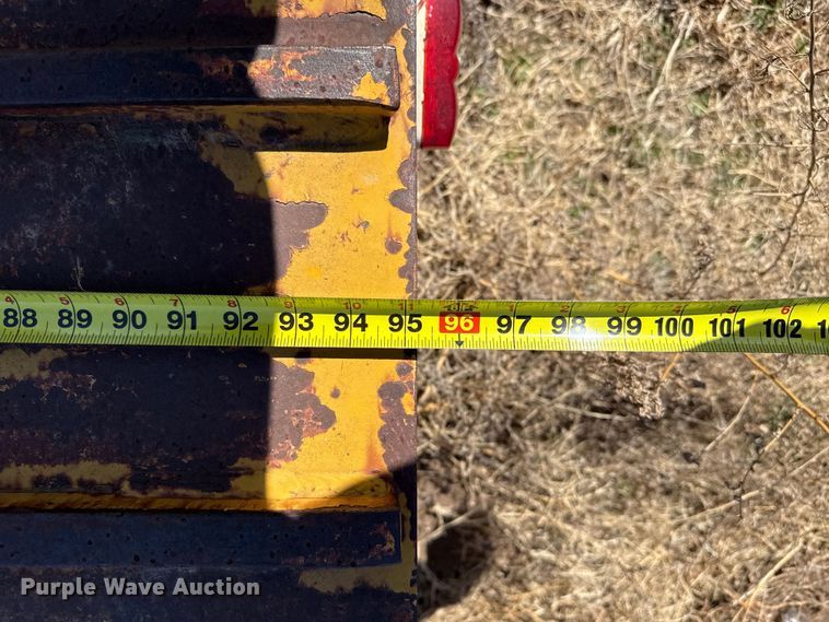 image for item EP2990 1982 Hyster drop deck equipment trailer