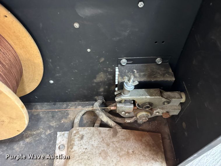 image for item ER0423 Hobart Beta Mig 200 welder