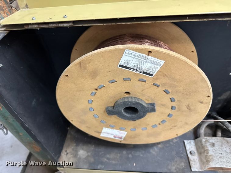 image for item ER0423 Hobart Beta Mig 200 welder