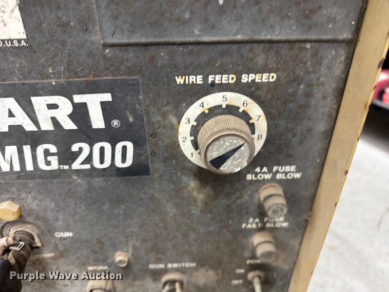 image for item ER0423 Hobart Beta Mig 200 welder