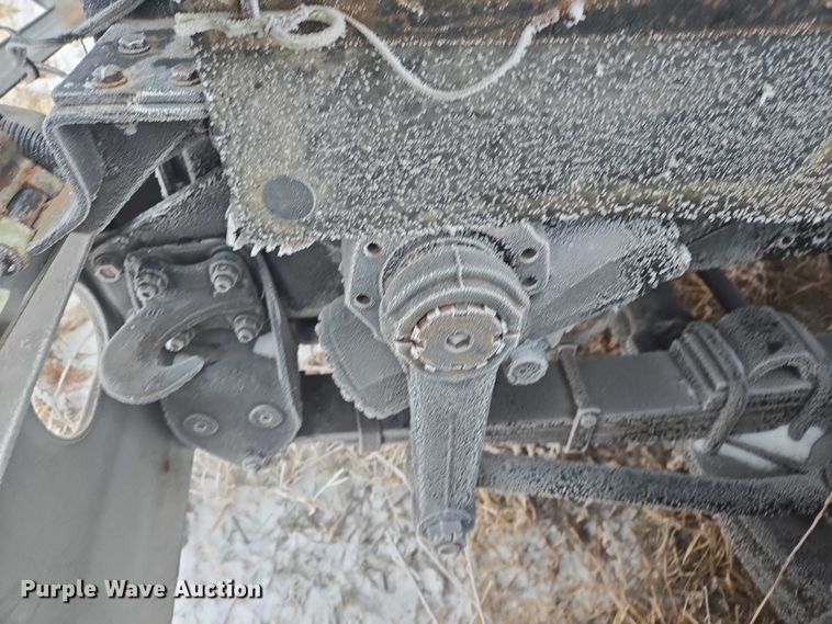 image for item ES2608 1987 International S1700 semi truck