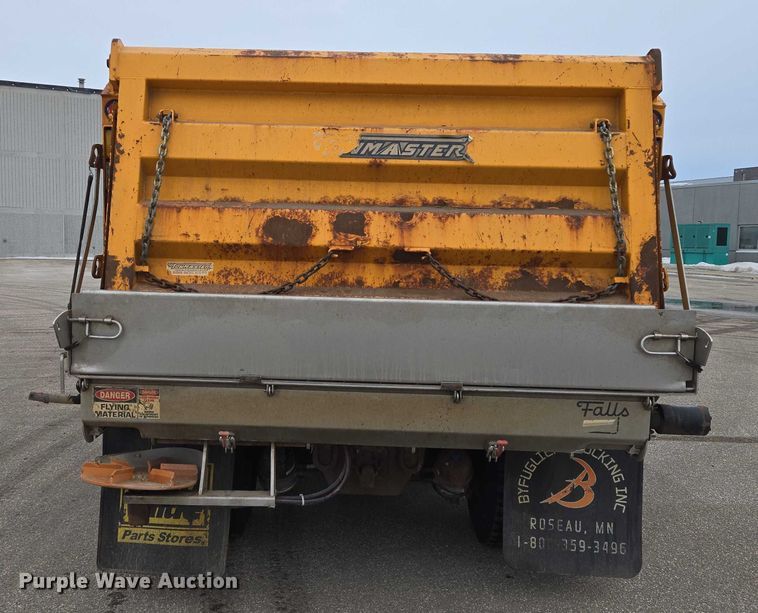 image for item ES2913 2012 International 7600 dump truck