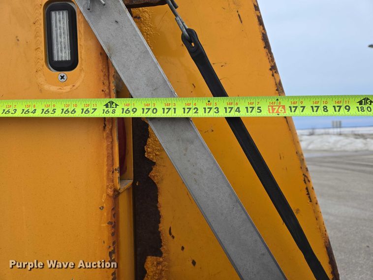 image for item ES2913 2012 International 7600 dump truck