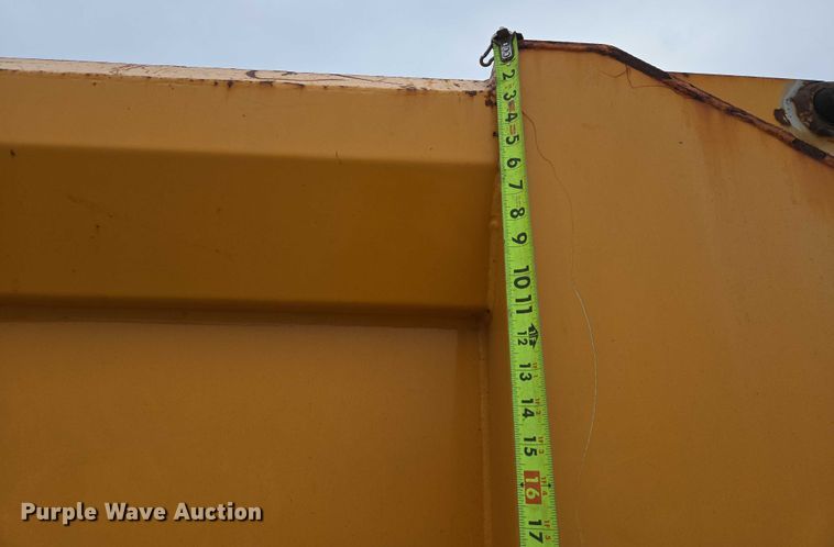 image for item ES2913 2012 International 7600 dump truck