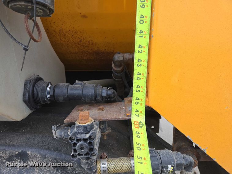 image for item ES2913 2012 International 7600 dump truck