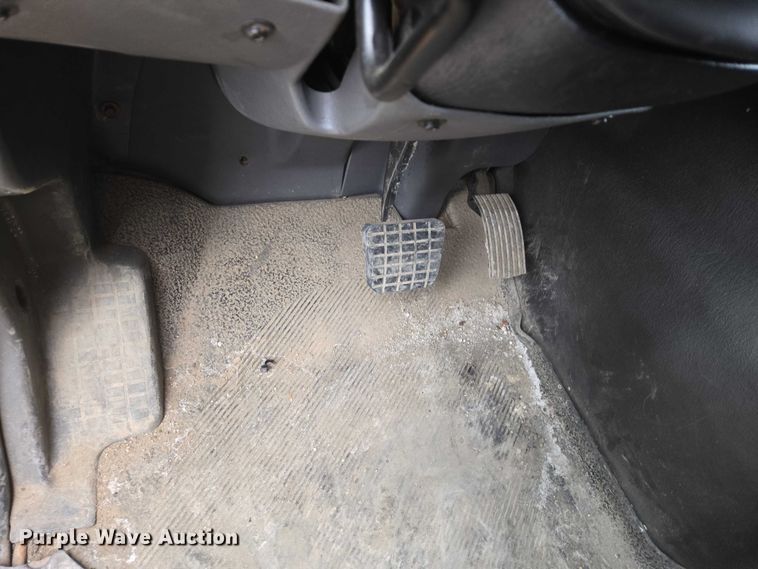 image for item ES2913 2012 International 7600 dump truck