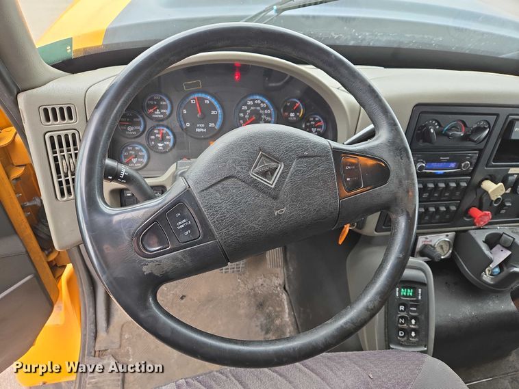 image for item ES2913 2012 International 7600 dump truck