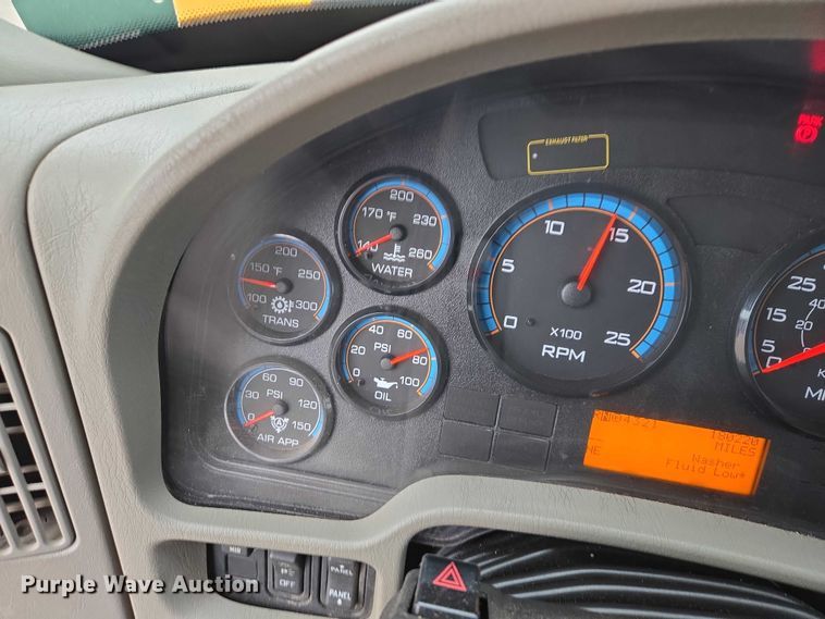 image for item ES2913 2012 International 7600 dump truck