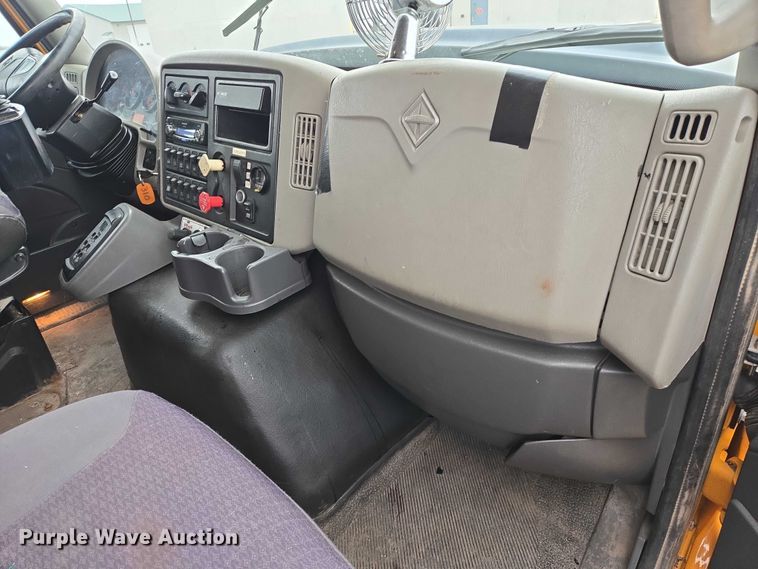 image for item ES2913 2012 International 7600 dump truck