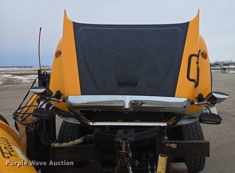 image for item ES2913 2012 International 7600 dump truck