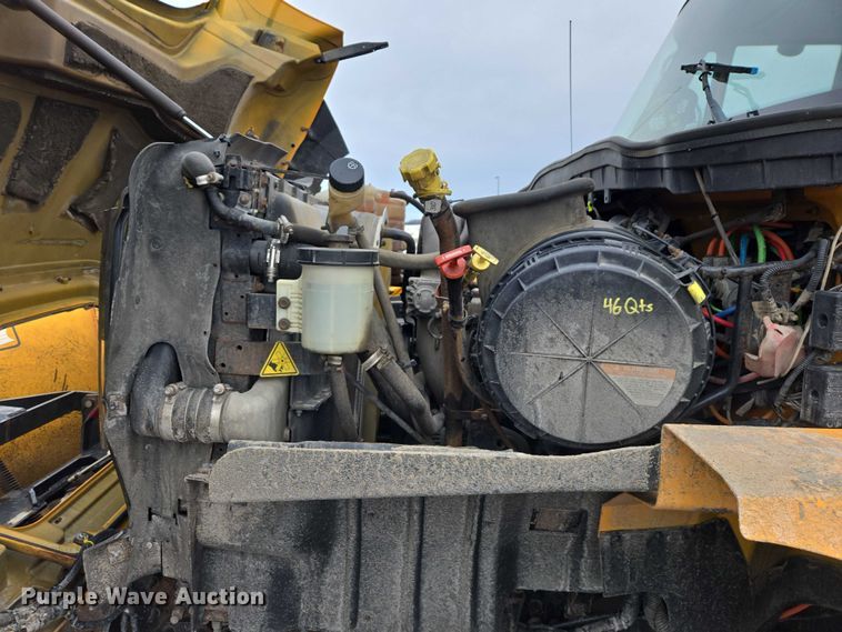 image for item ES2913 2012 International 7600 dump truck