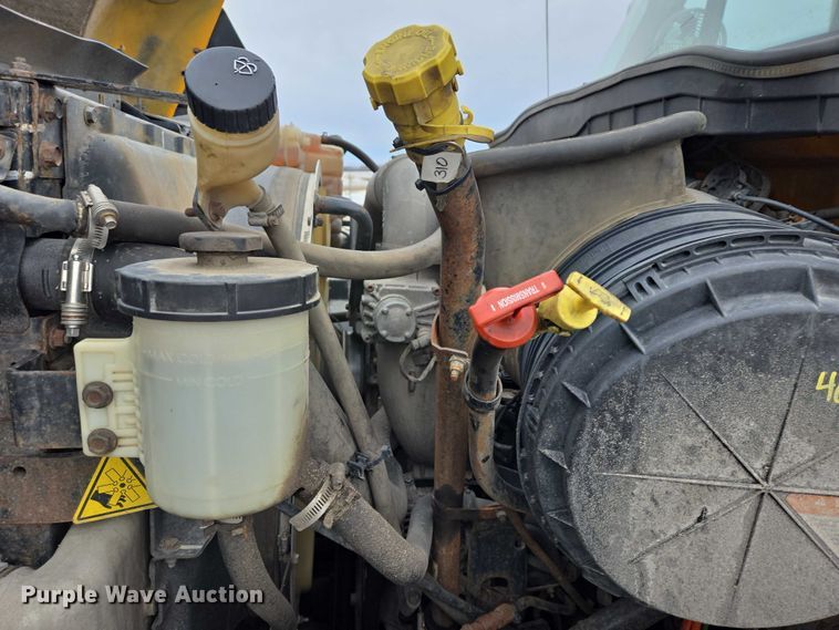 image for item ES2913 2012 International 7600 dump truck