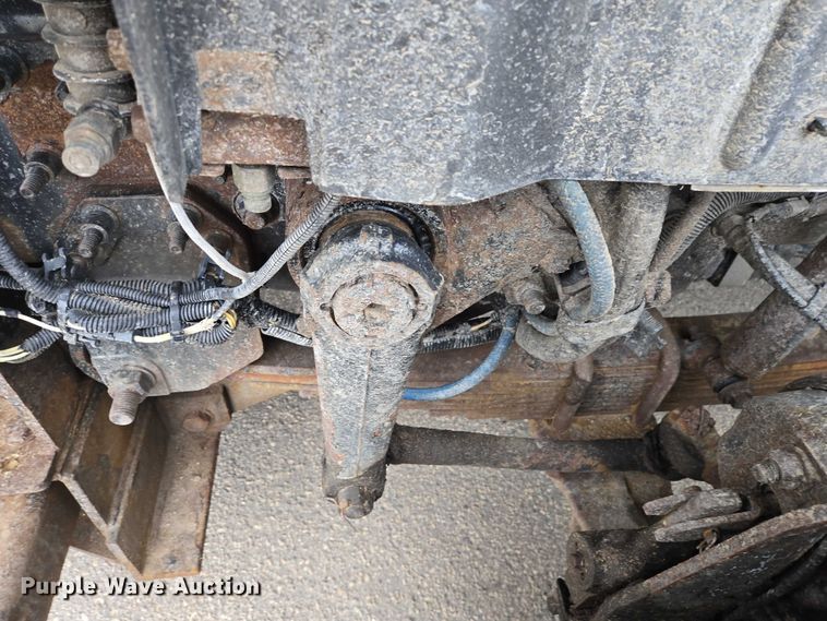 image for item ES2913 2012 International 7600 dump truck