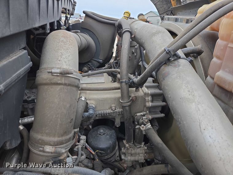 image for item ES2913 2012 International 7600 dump truck