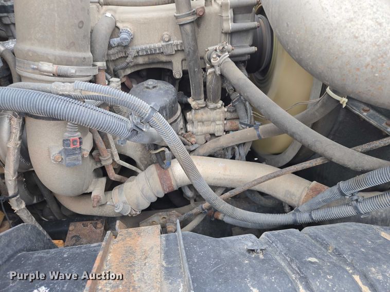 image for item ES2913 2012 International 7600 dump truck