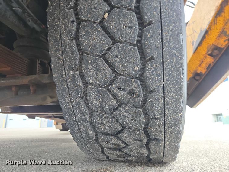 image for item ES2913 2012 International 7600 dump truck