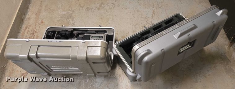 image for item ES2916 (2) Panosonic WV-700ASH cameras