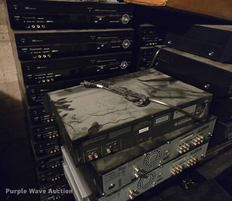 image for item ES2918 Approximately 90 DVD/VHS players